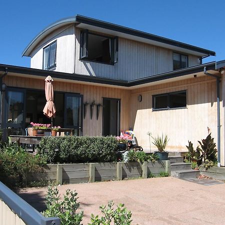 Kotuku Bed & Breakfast Уангамата Екстериор снимка