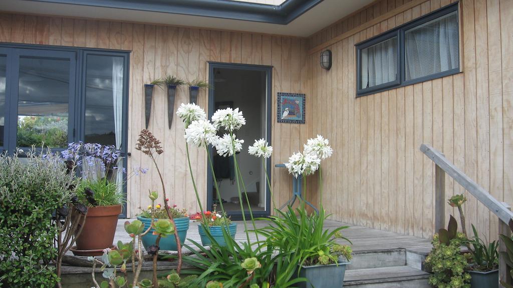 Kotuku Bed & Breakfast Уангамата Екстериор снимка